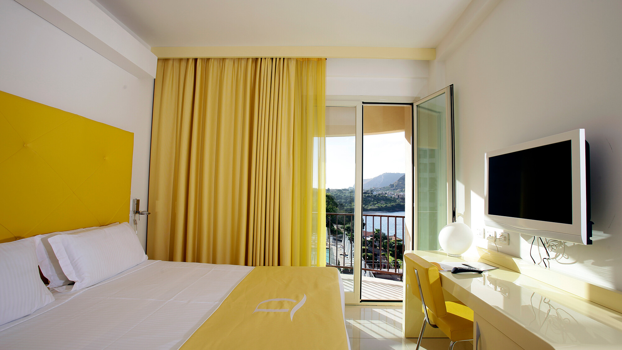 Vos chambres à partager (chambre twin - 2 lits simples), hôtel Domina Zagarella Sicily 4* (selon les dates)