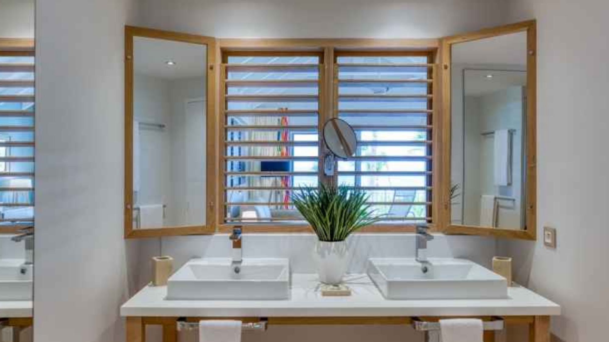Avec salle de bain tout équipée