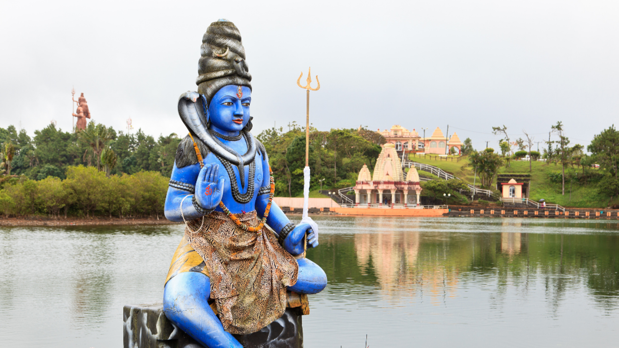Le lac sacré « Ganga Talao » haut lieu de pèlerinage des hindous