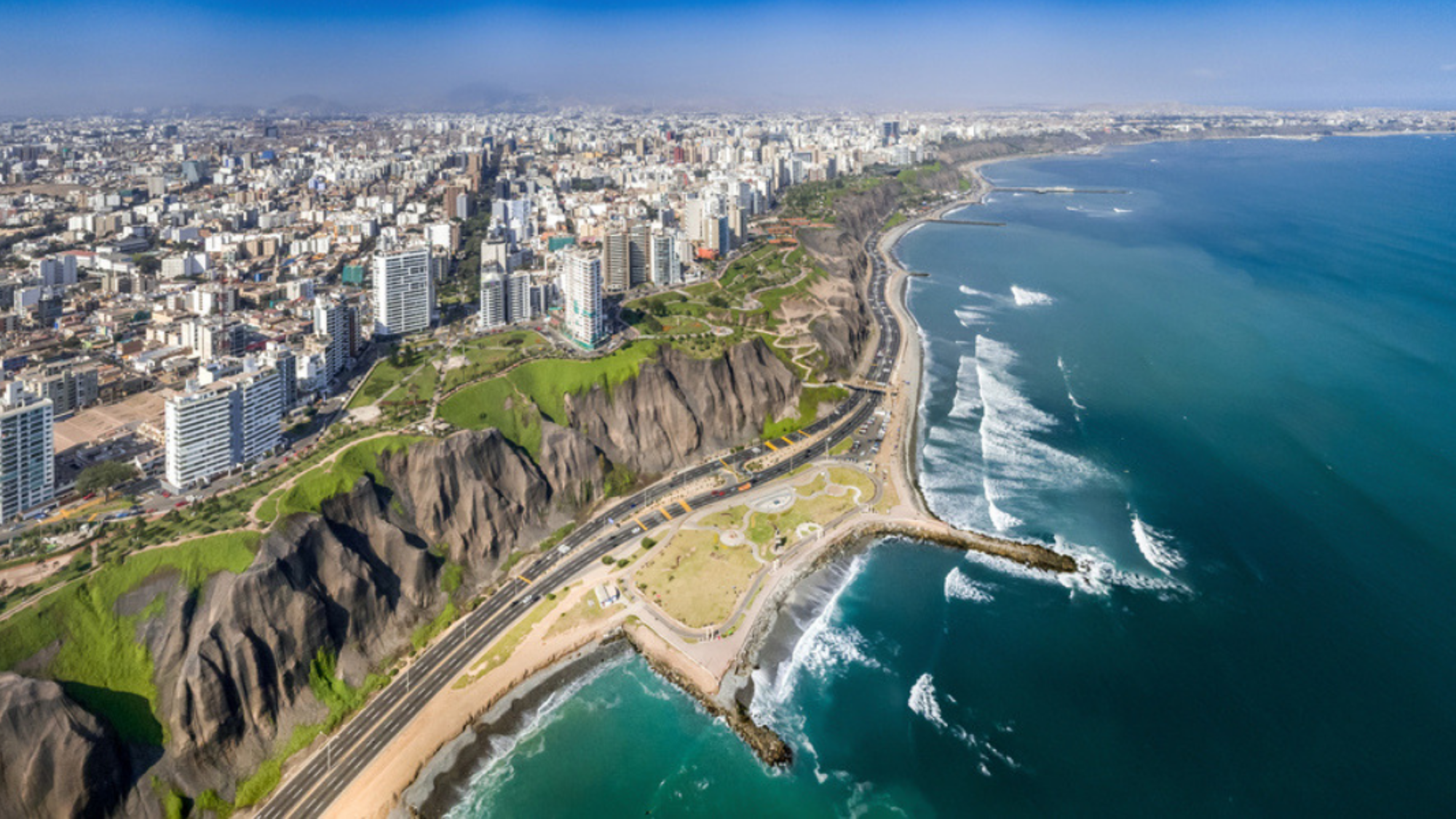 Découvrez Lima le long de la côte