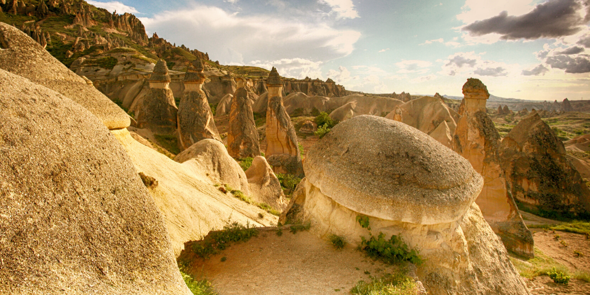 Et admirez ces somptueuses cheminées de fées