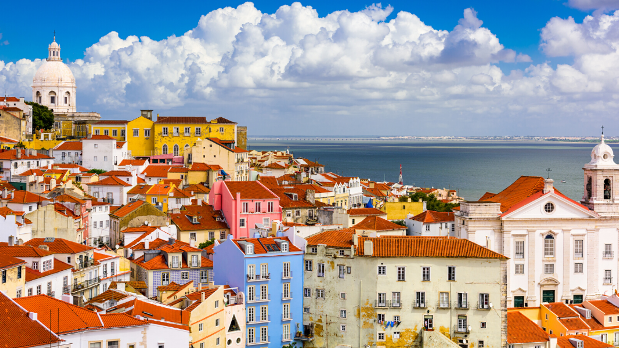 Continuez avec le quartier de l'Alfama