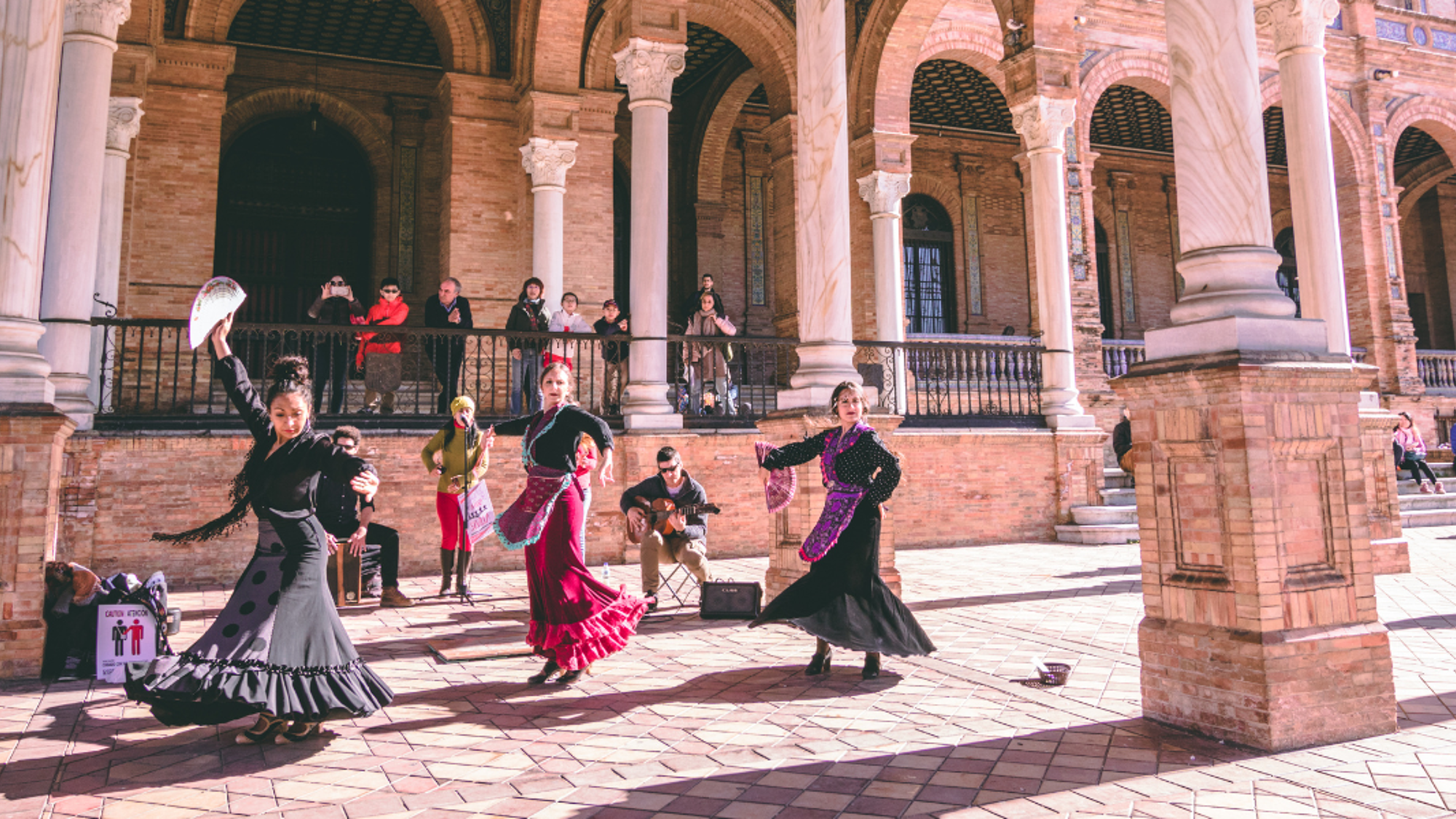 Danseuses de flamenco, Plaza de España, Séville