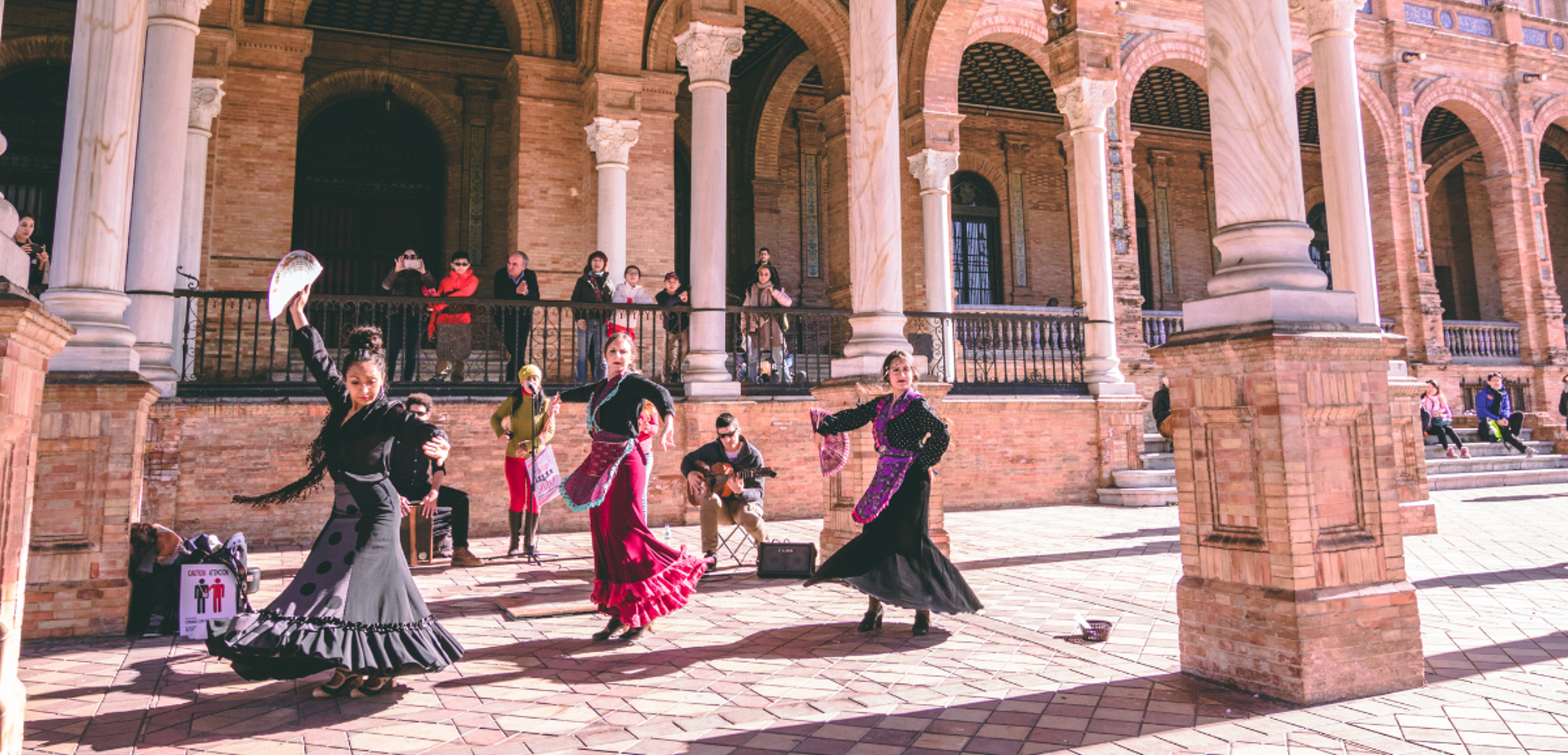 Danseuses de flamenco, Plaza de España, Séville