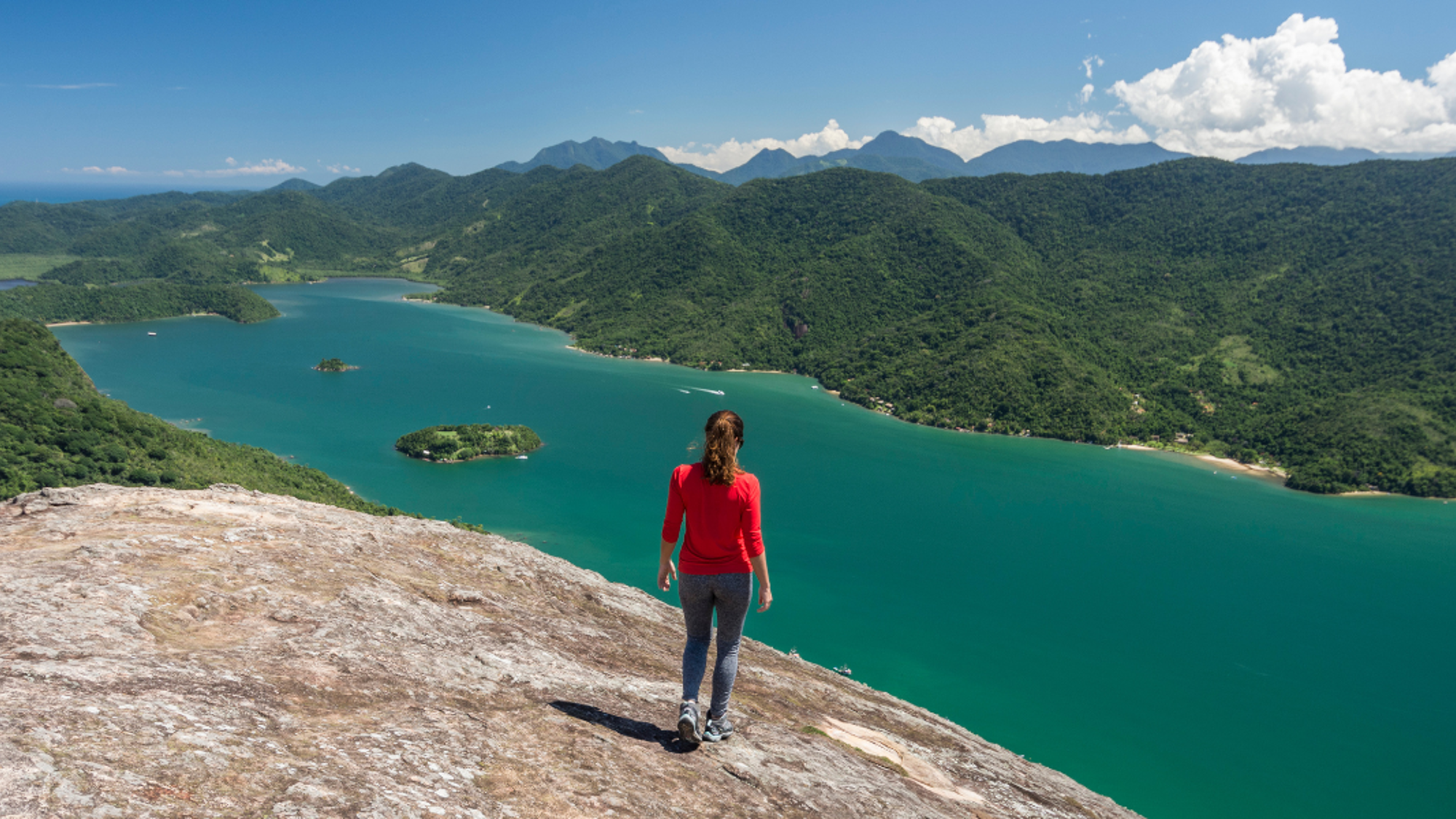 En rando sur le Pain de Sucre de Saco de Mamangua, Paraty, jour 7