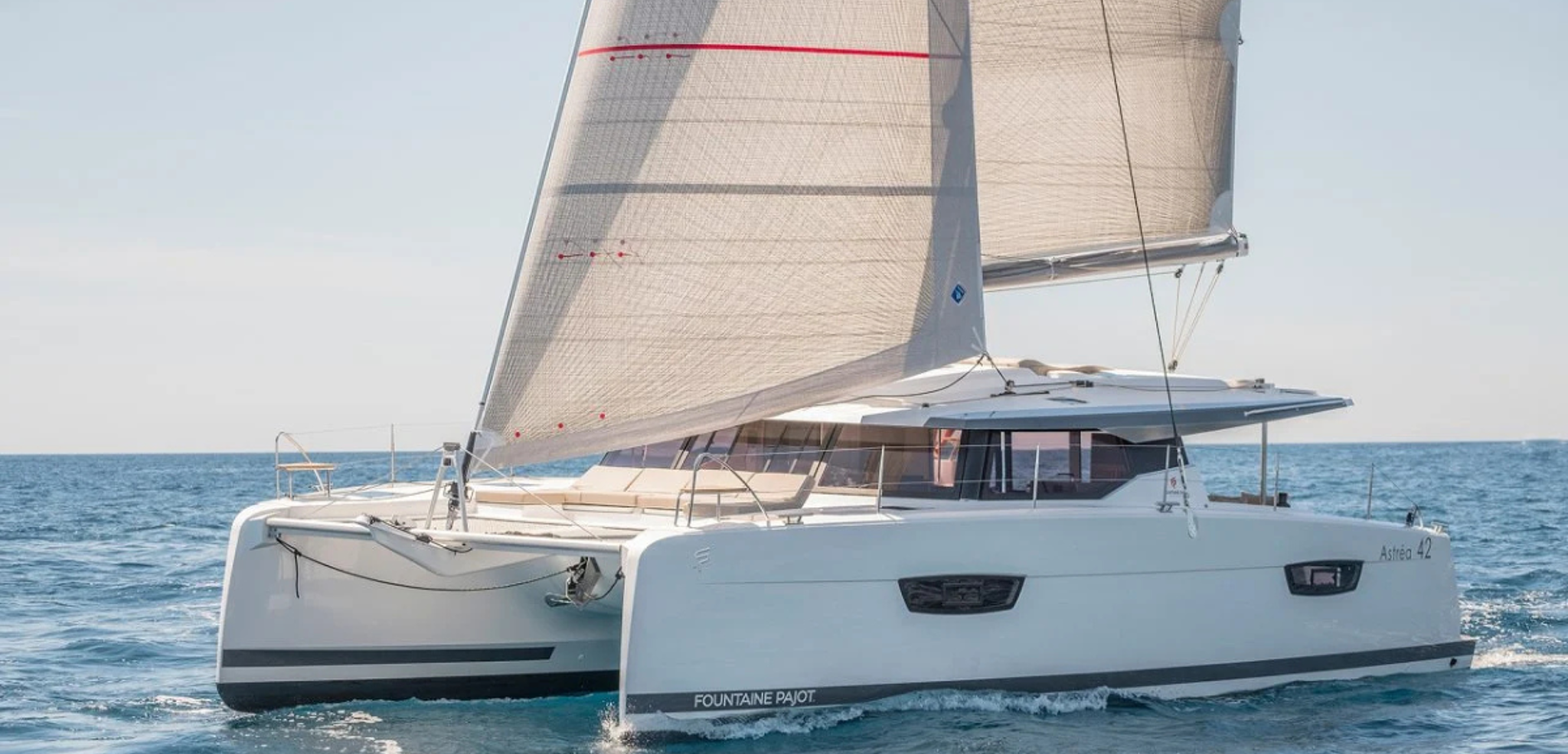 Votre bateau pour la semaine, un catamaran Astréa 42