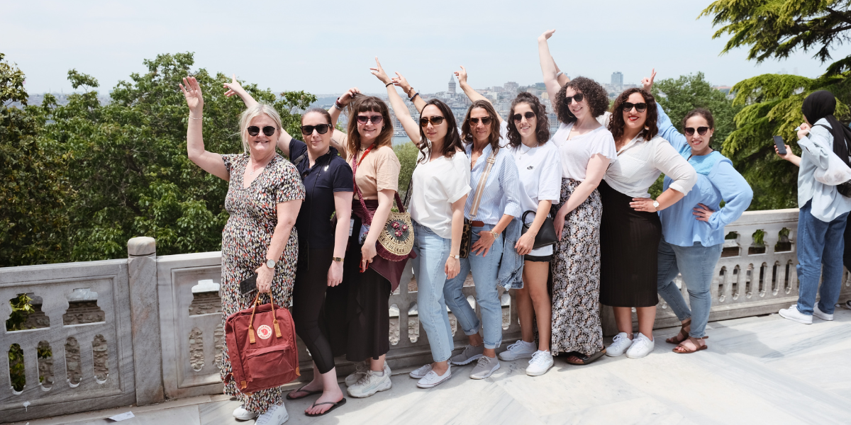 Le tout entre Copines ! 