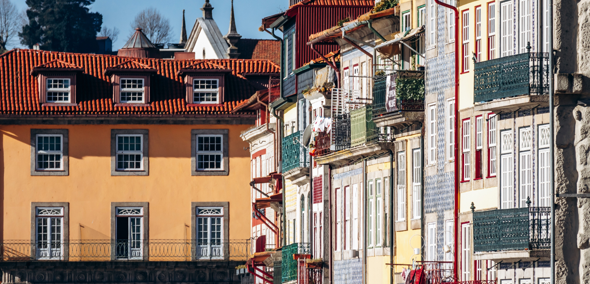Les façades colorées des maisons