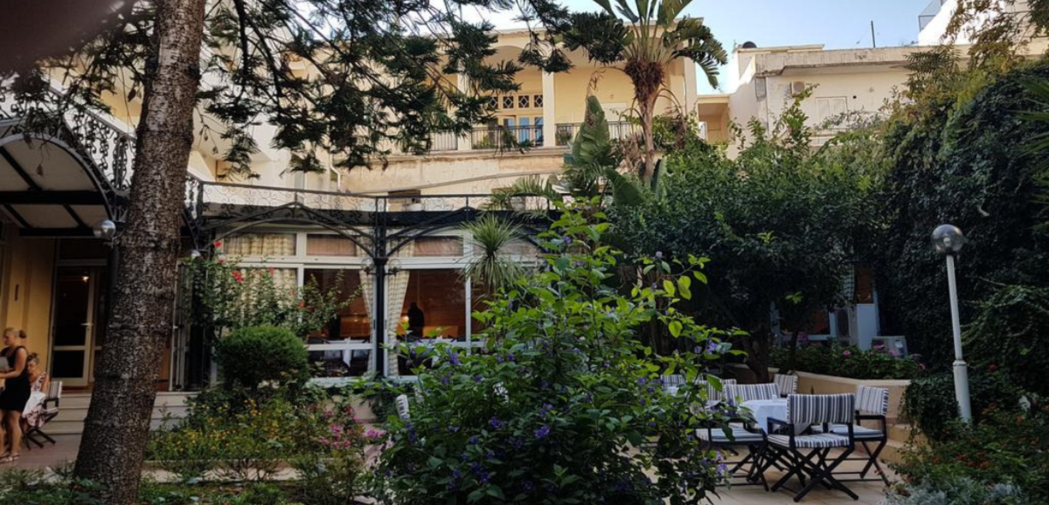 Achillion Palace Hotel (sous réserve de disponibilité)