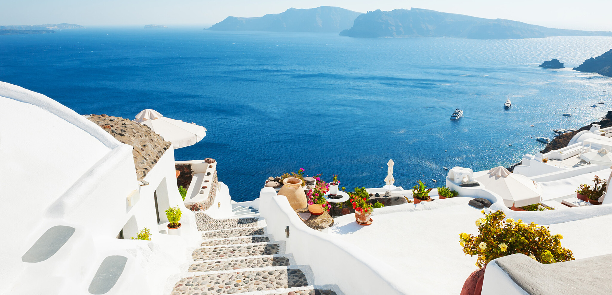 Bienvenue à Santorini, une des plus belles îles des Cyclades !