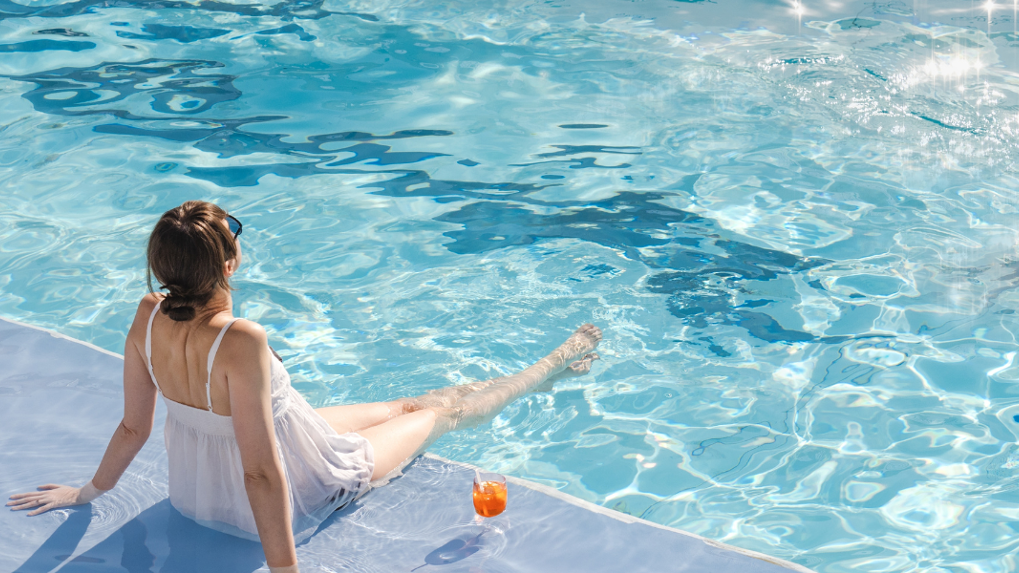Pause farniente à la piscine