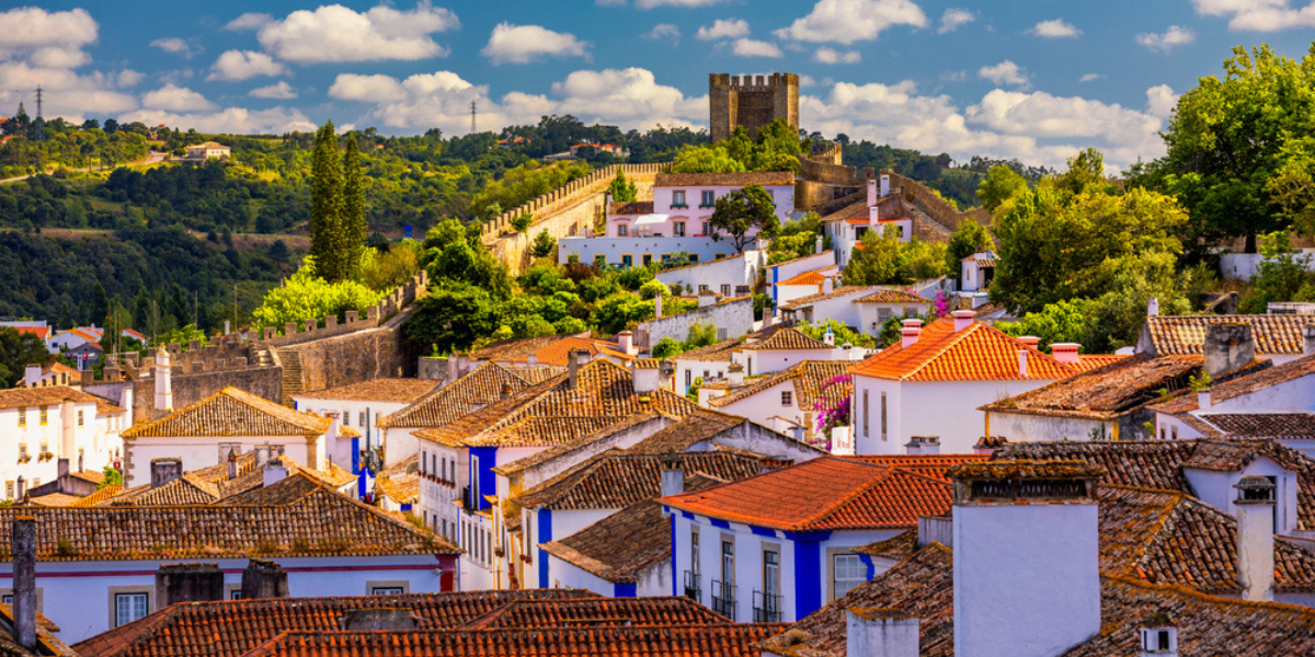 Baladez-vous dans le village d'Obidos