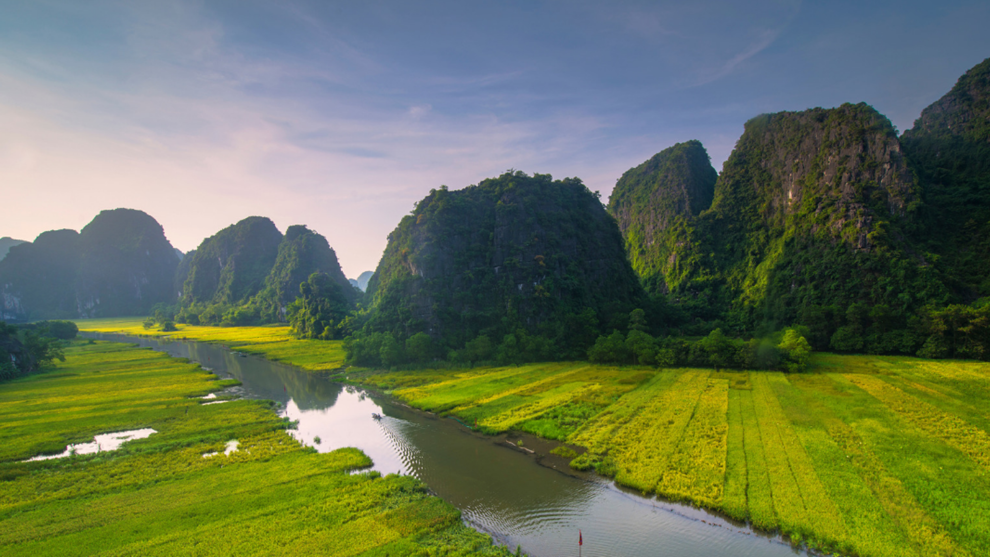 Vibrez dans des paysages naturels d'exception : la baie d'Ha Long Terrestre