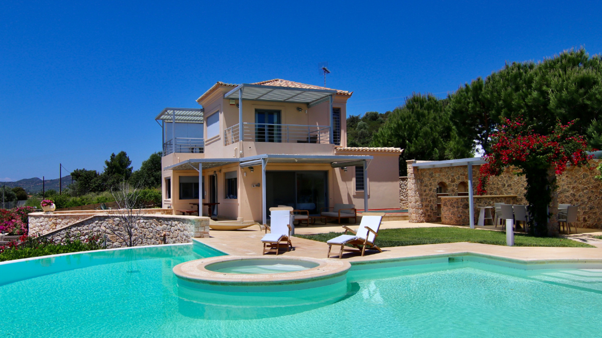 Installez-vous dans votre villa privatisée avec piscine : Villa Serenity (ou similaire)