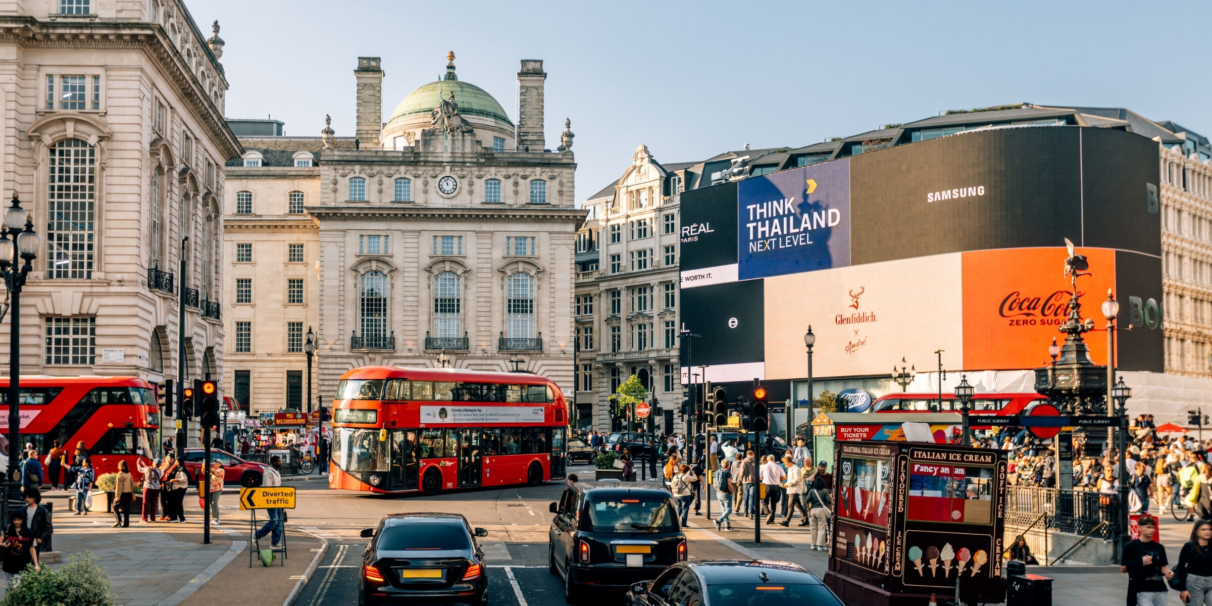 Picadilly Circus, Londres, Royaume-Uni ©Alexander Spatari / Getty Images