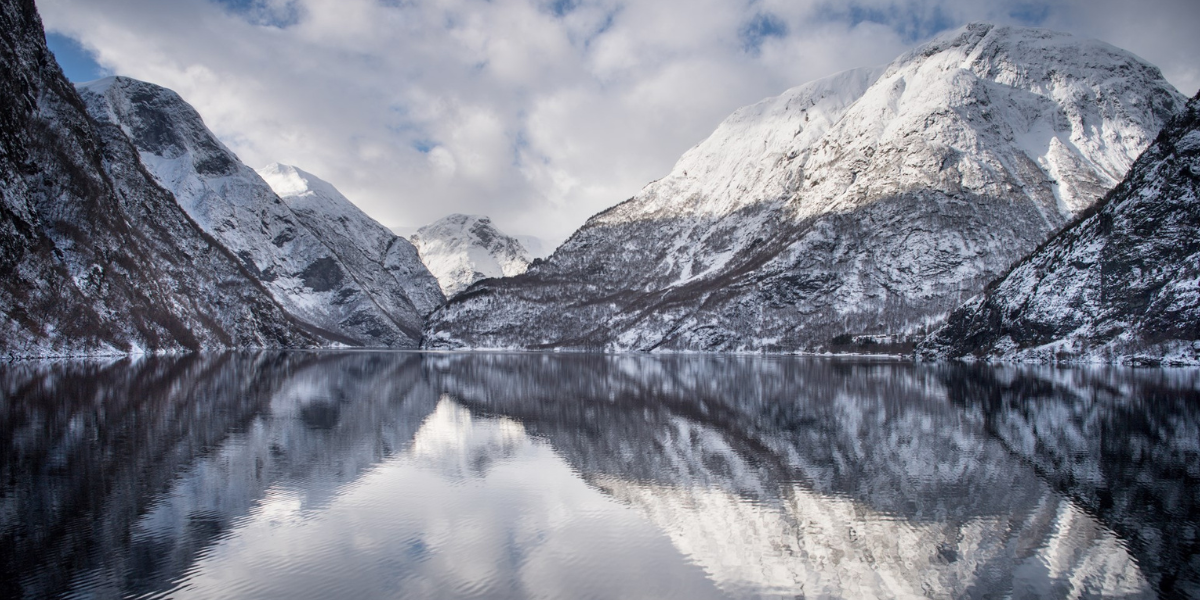 Une excursion sur l'eau à la découverte des fjords en hiver - jour 4 