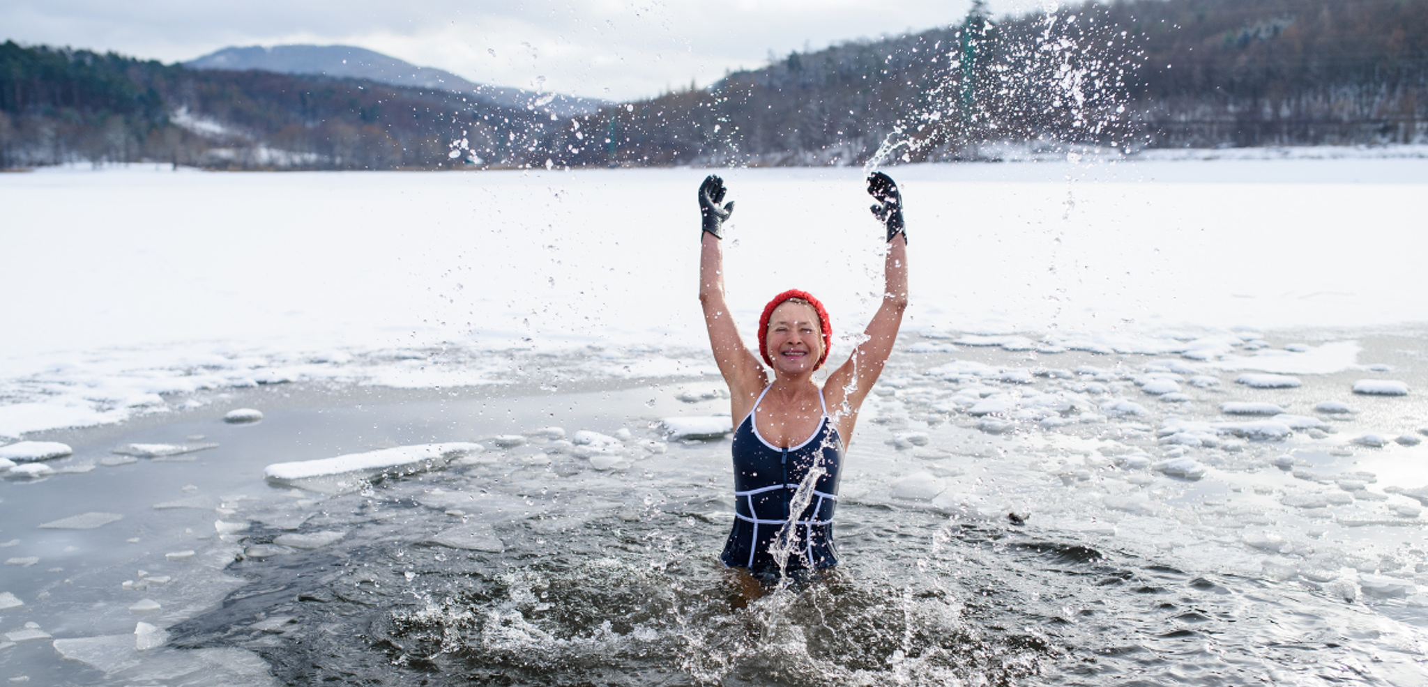 Un bain givré dans le lac Ylläsjärvi - jour 1 à 8