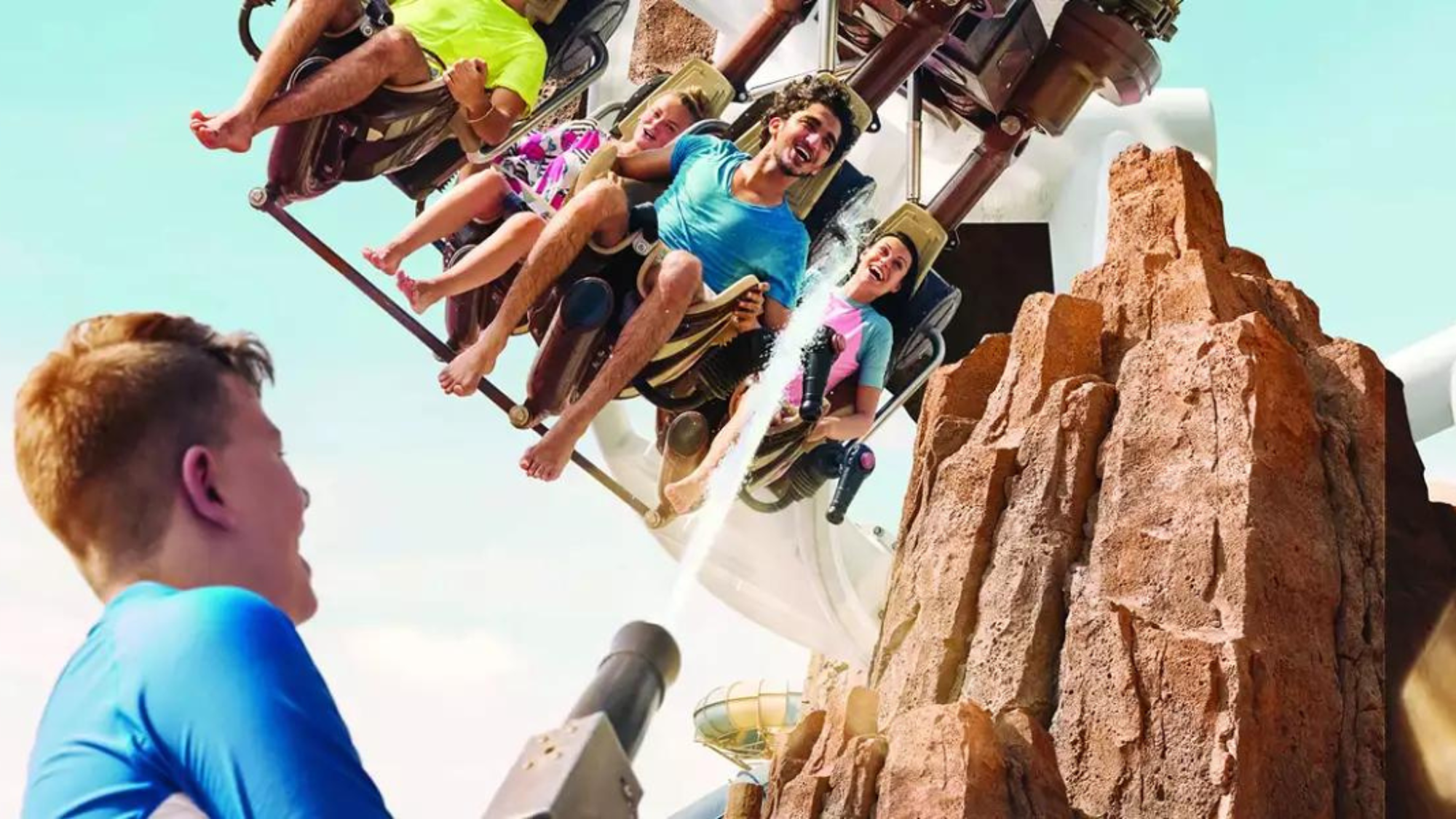 Ou au WaterWorld (en option), parc d'attraction aquatique