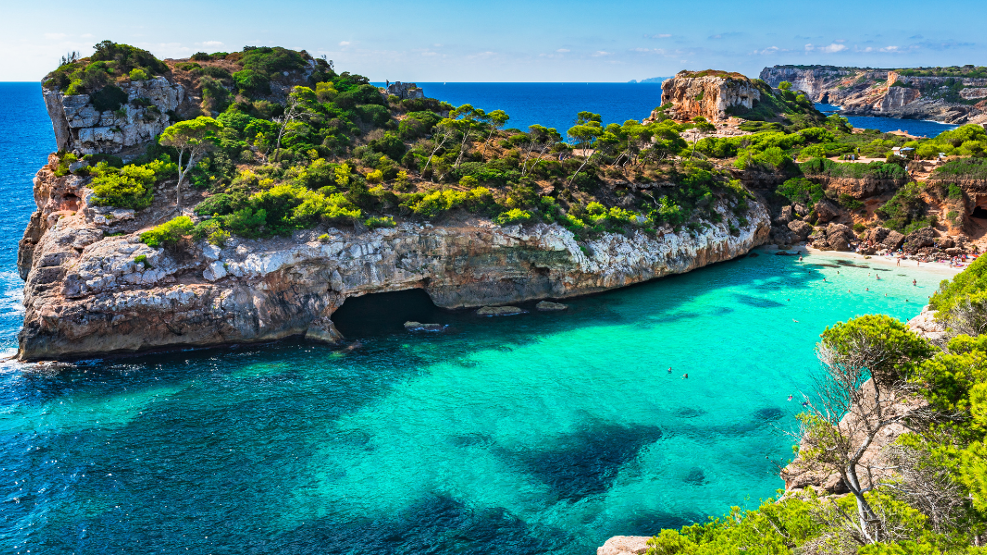 En balade dans les plus belles criques de l'île !