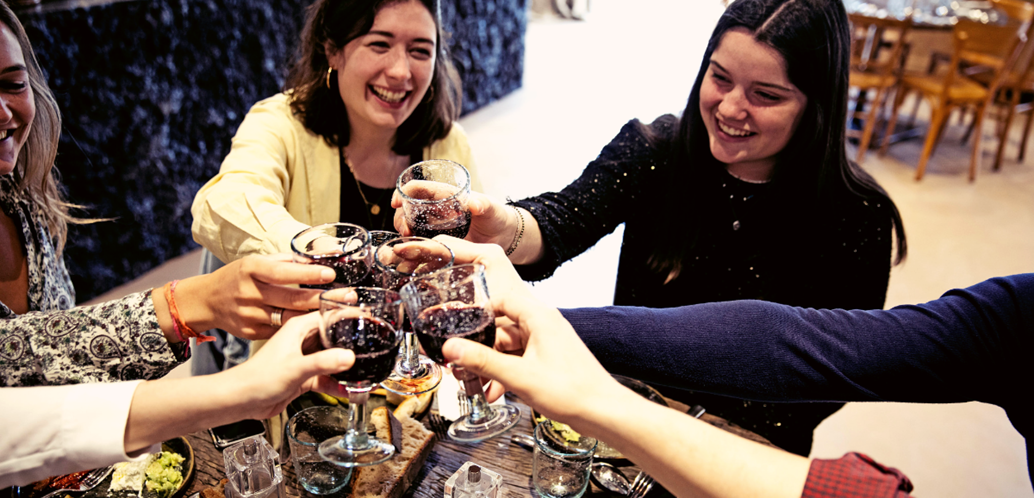 Pour un verre entre Copines : santé les filles !