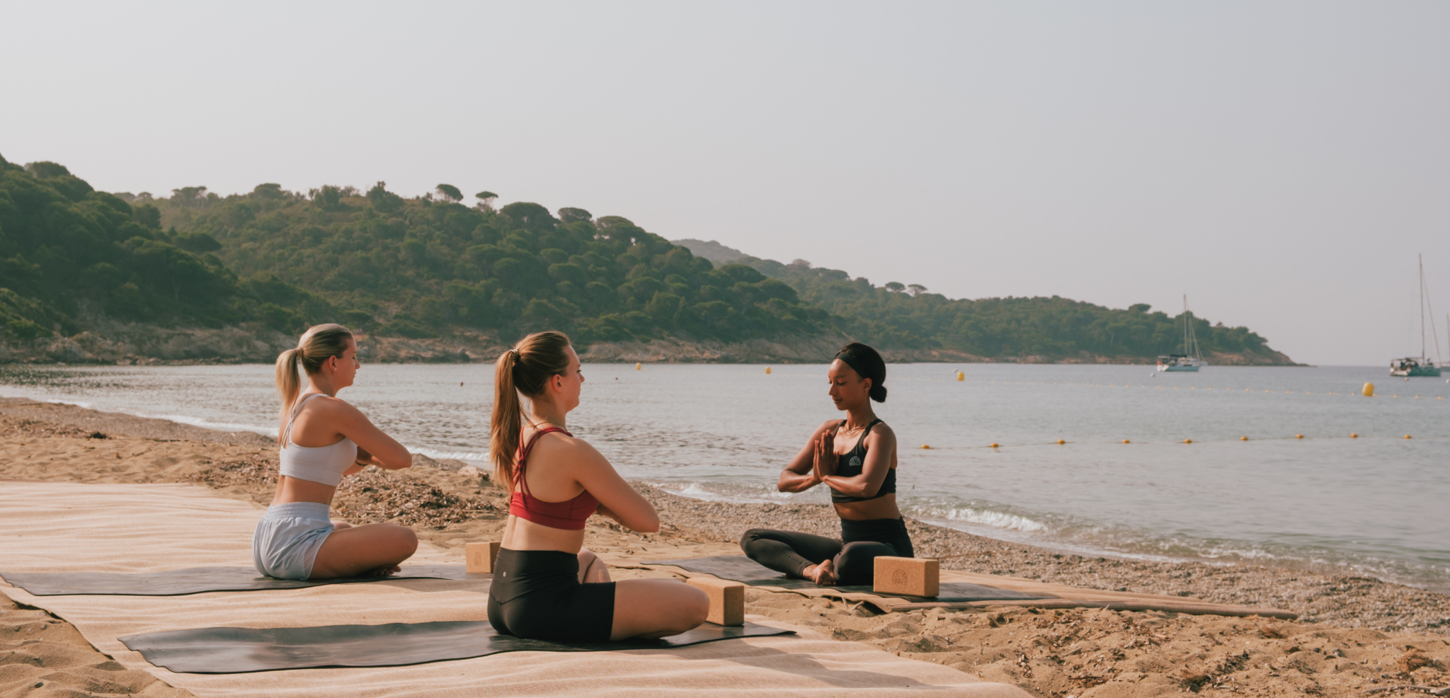 Séance de Yoga, Lily of the Valley, Golfe de Saint Tropez