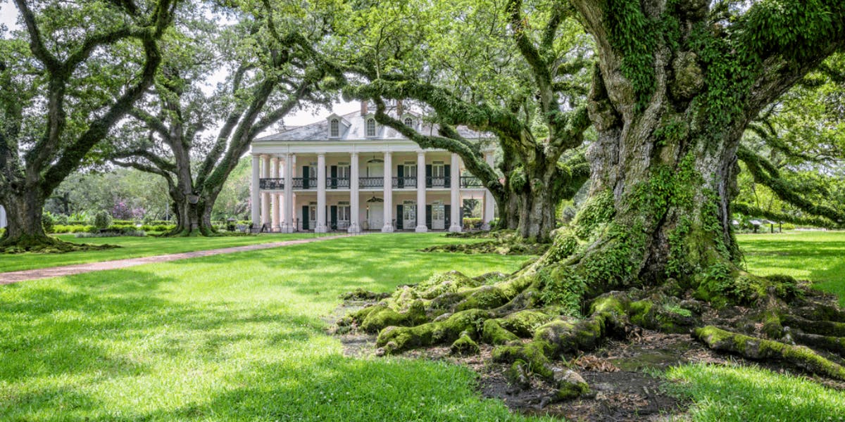 Aux plantations sur les rives du Mississipi... 