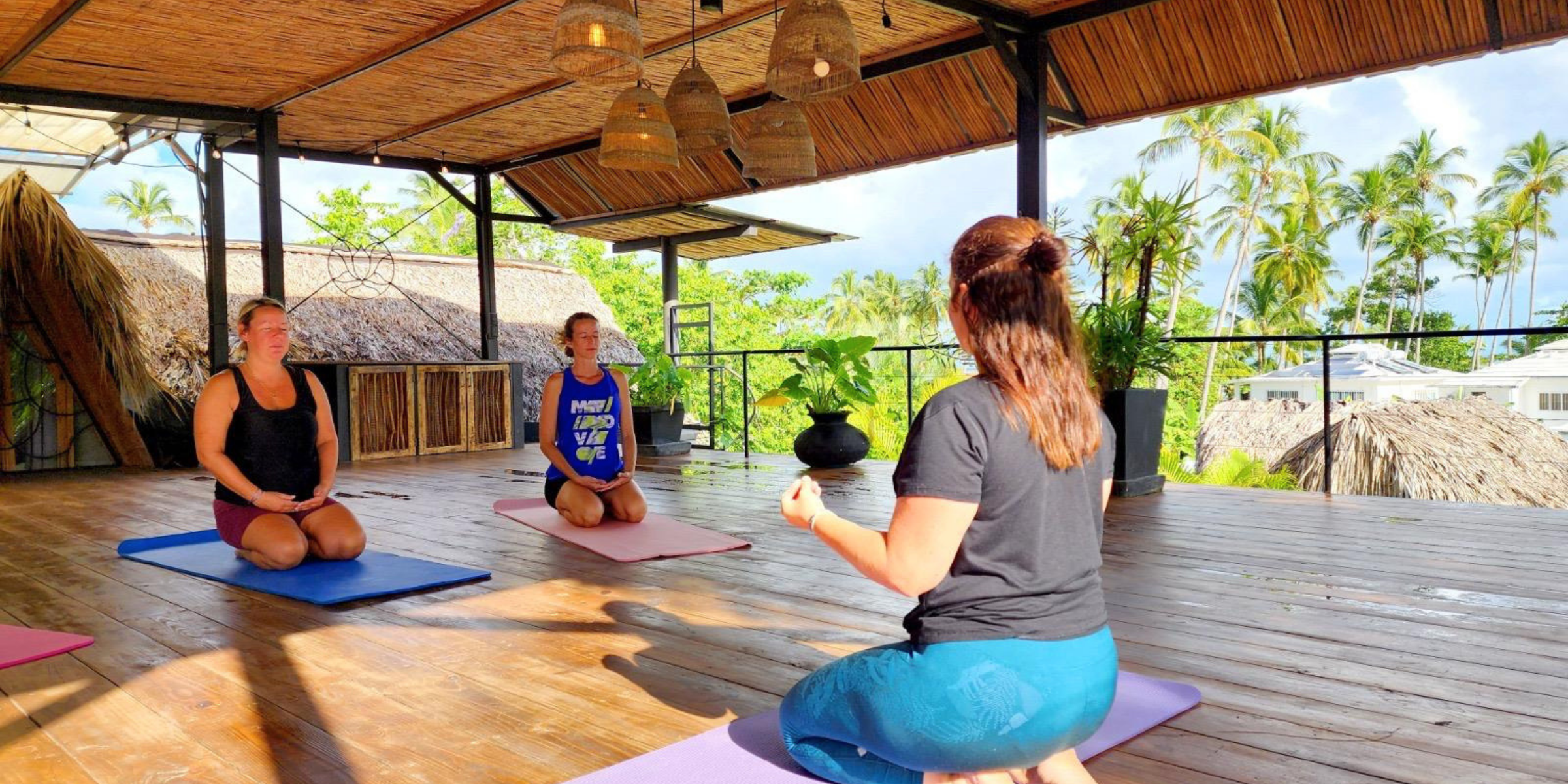 Cours de yoga avec Célia, République Dominicaine ©Fanny Jaupart 