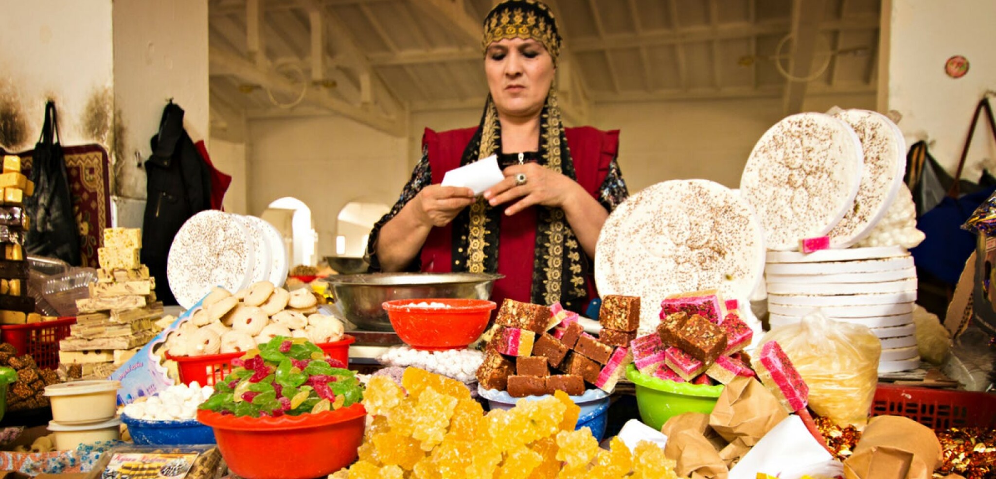 Partagez la confection du pain local lors d'une journée dans le village de Tersak