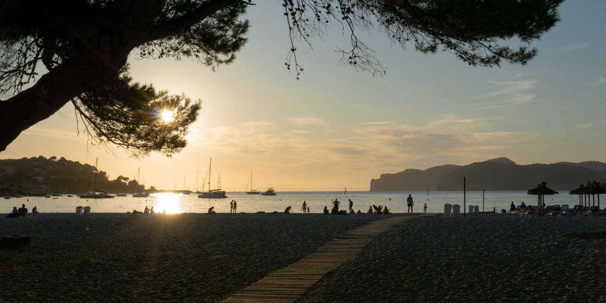 Santa Ponsa, Majorque, Espagne ©Mason Dahl / Unsplash