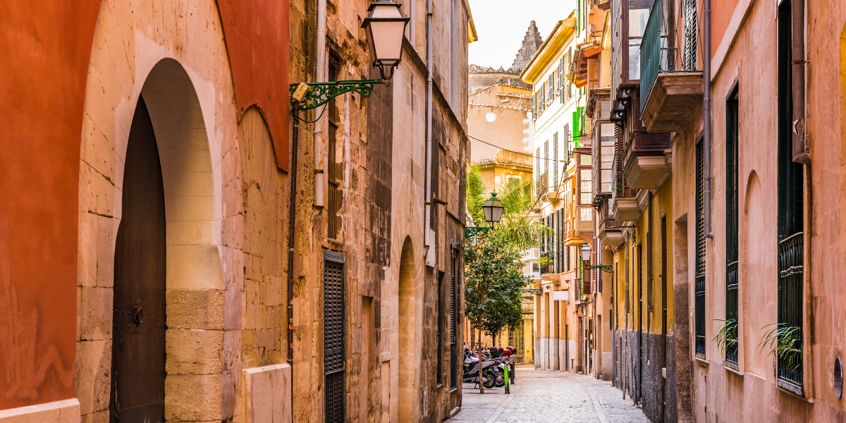 Au détour des ruelles pavées...