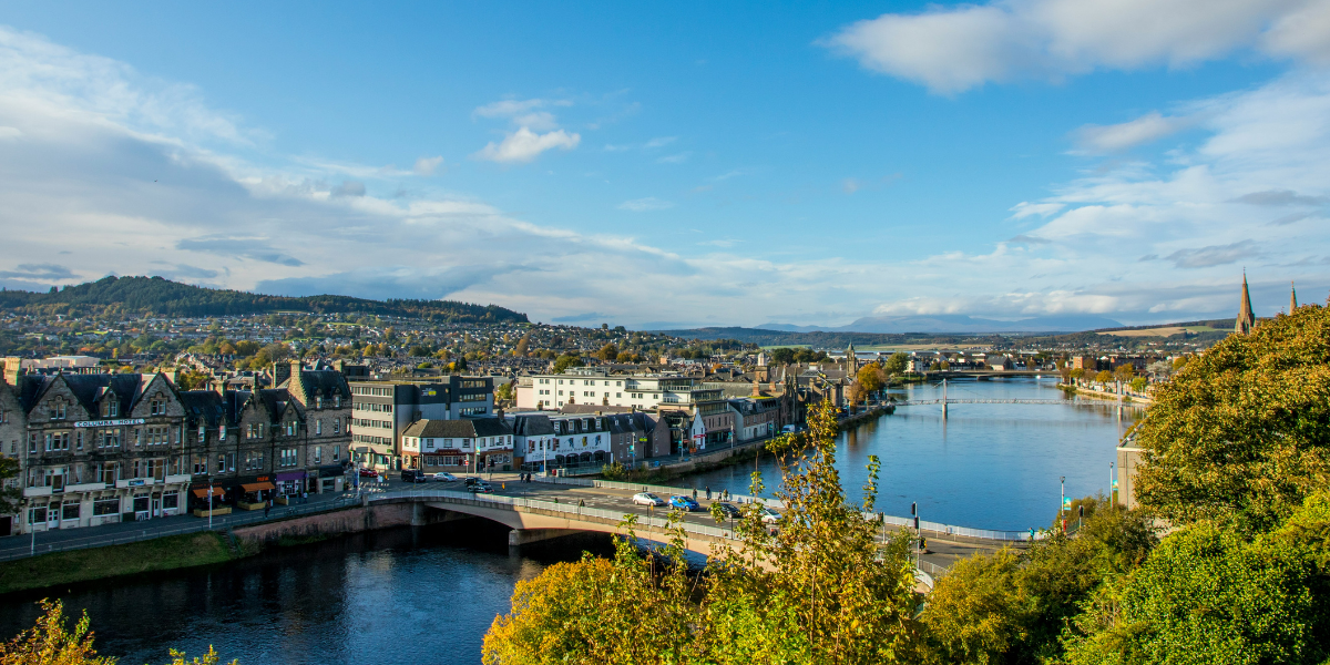 Inverness, ©Robin Canfield / Unsplash