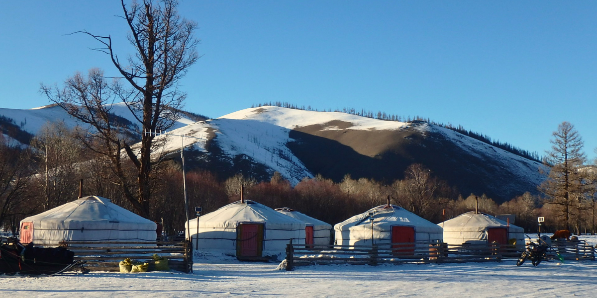 camp de Tsoodo, Khar uus 