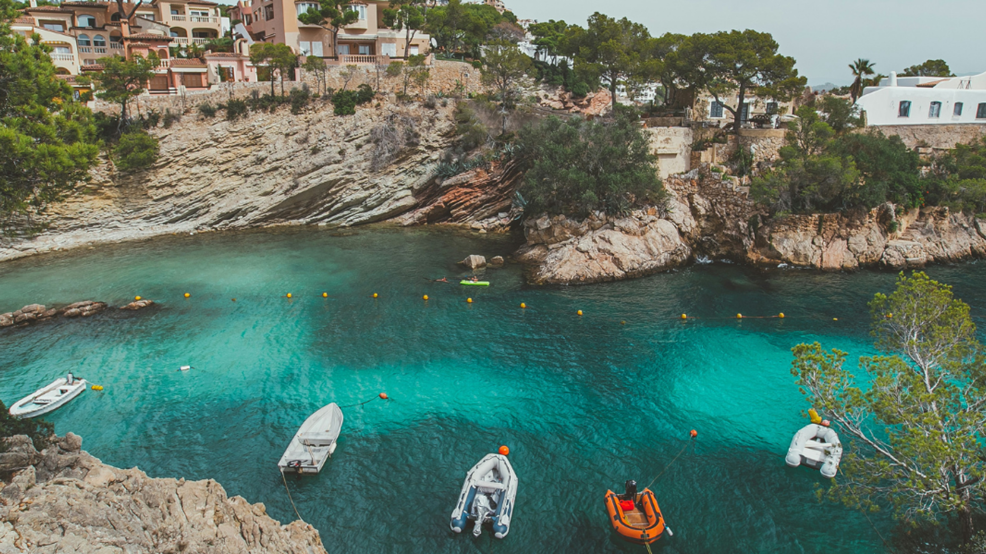 Cala, Majorque, Espagne ©Eugene Zhyvchik / Unspalsh