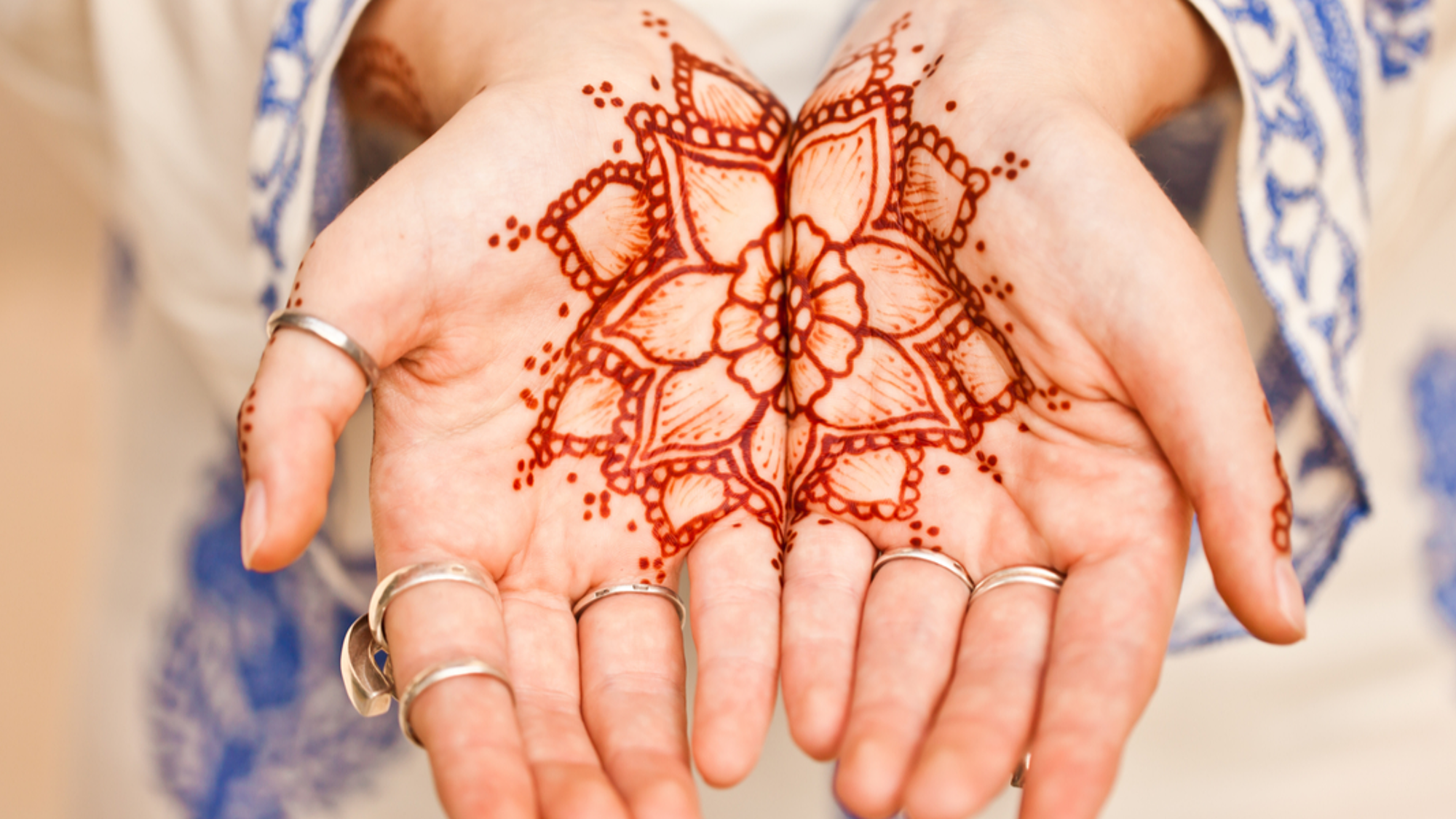 Séance de henné traditionnel