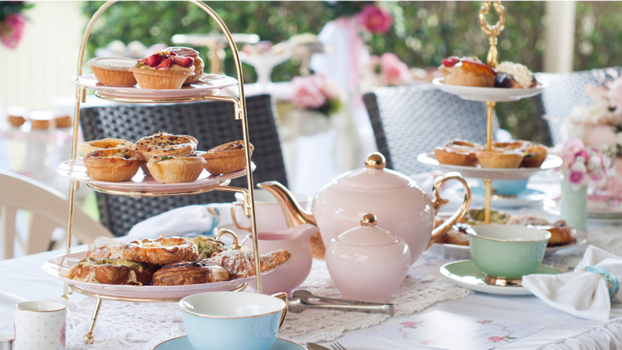 Et passez à l'heure anglaise autour d'un traditionnel afternoon tea !