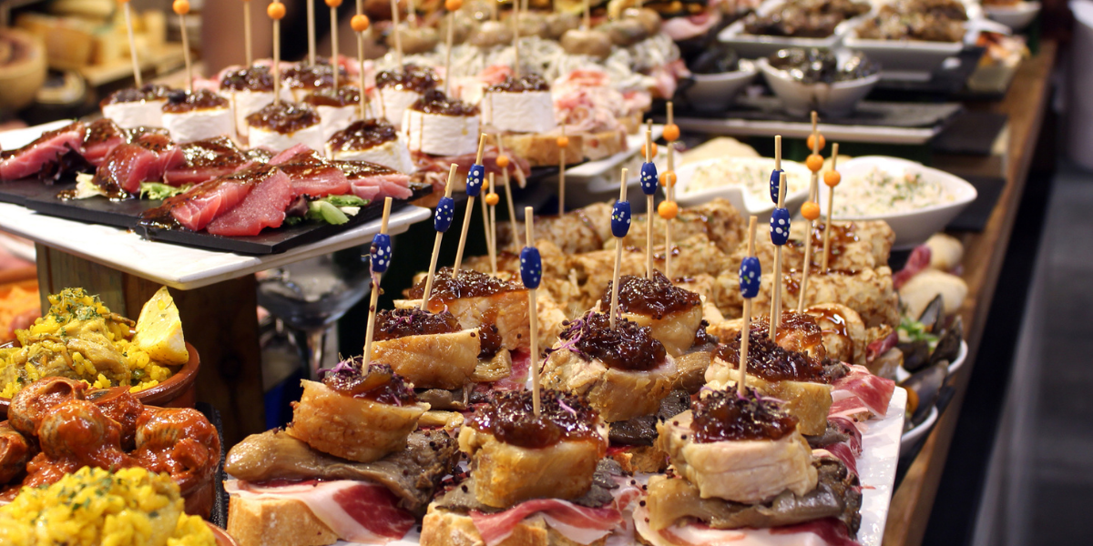 Et mangez des tapas sans modération ! 