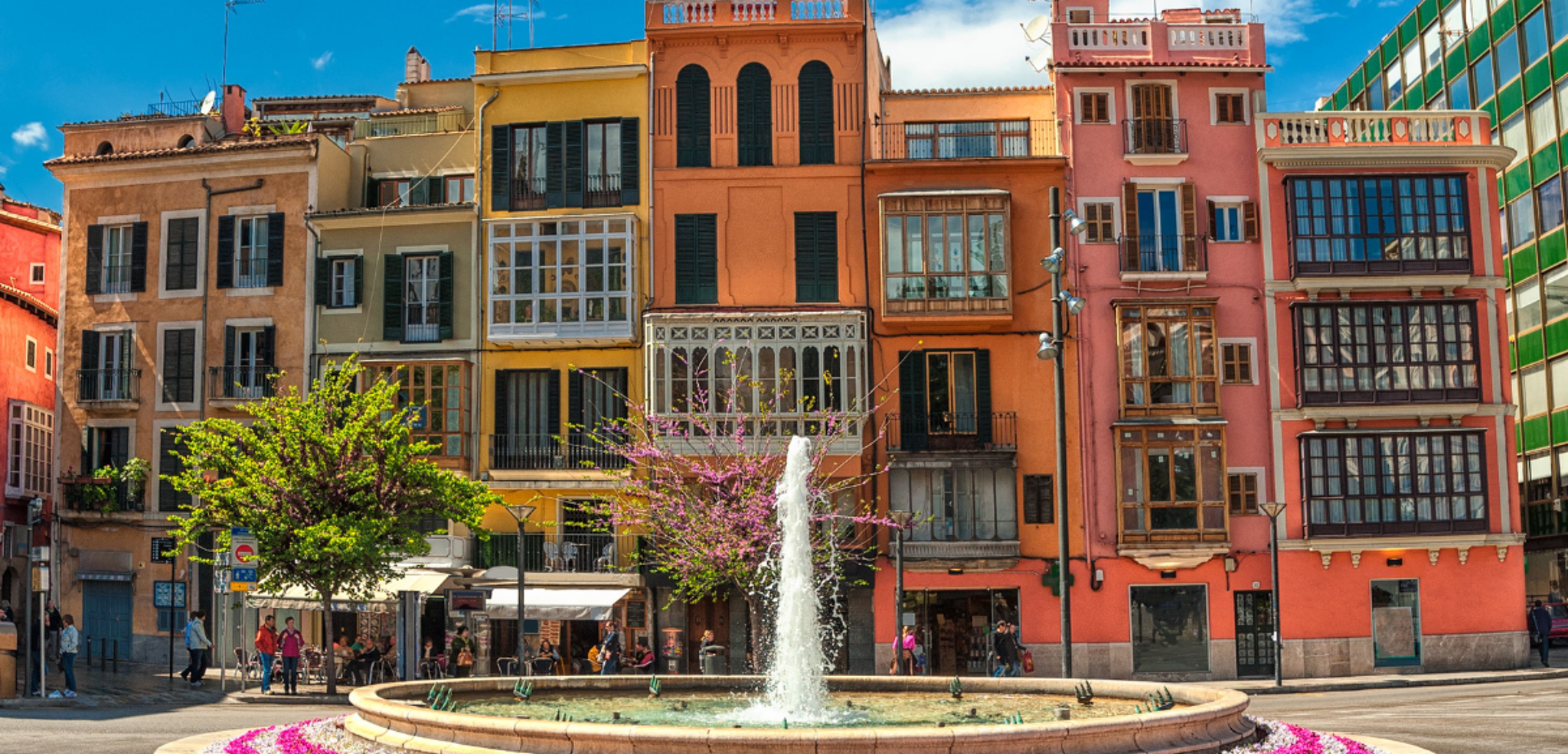 Découvrez Palma et ses façades colorées