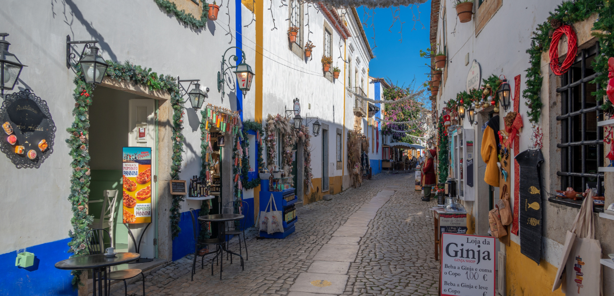 Et dégustez la boisson locale, la Ginja !