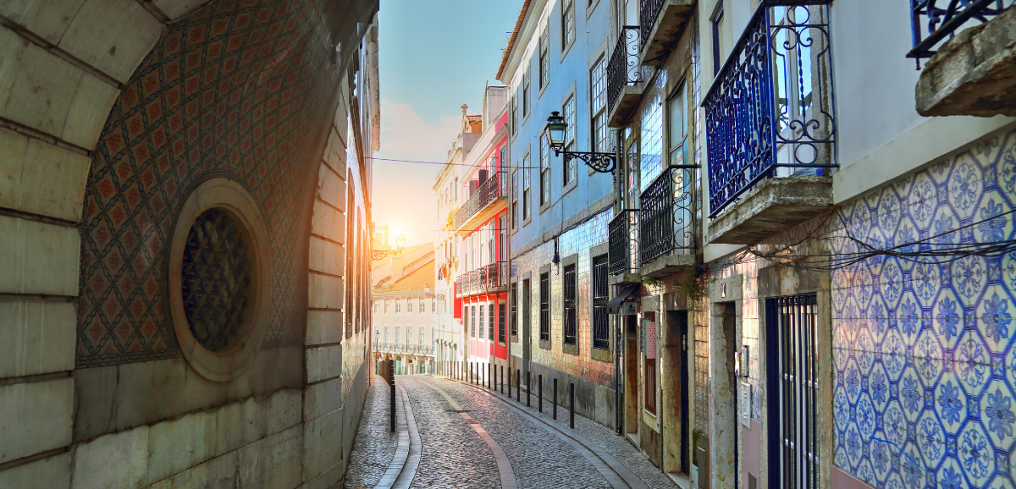 Commencez par le quartier de Baixa Chiado