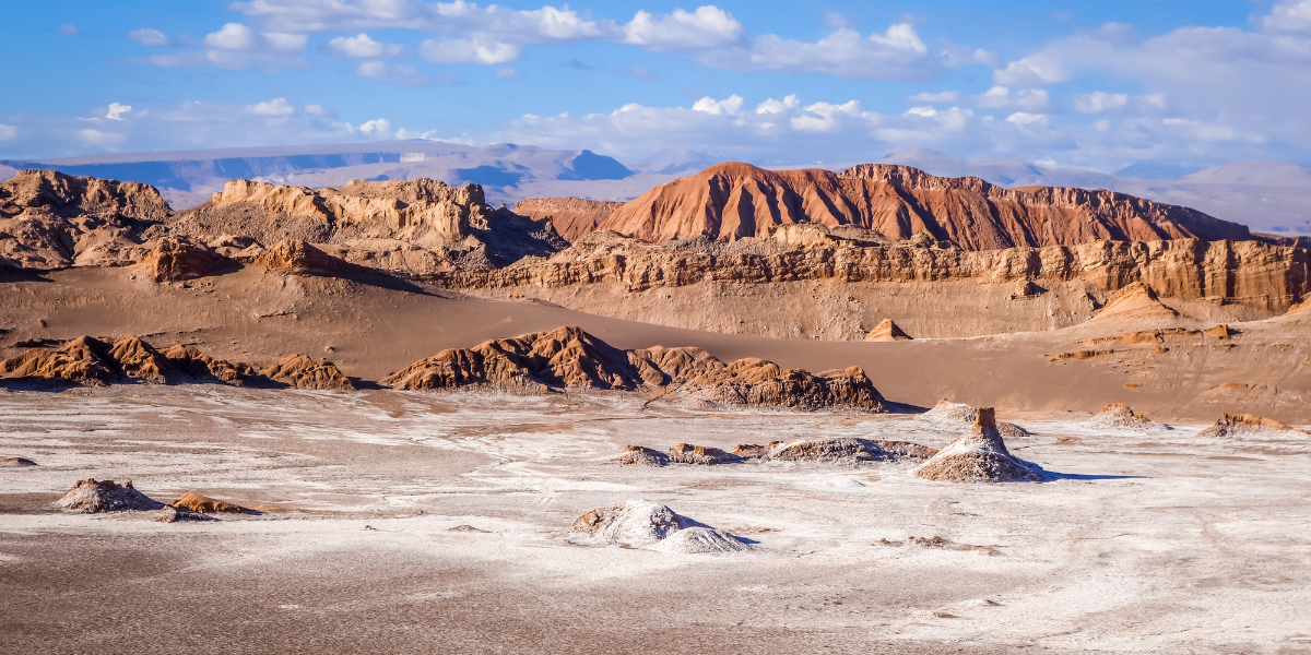 A la découverte des paysages désertiques de la Vallée de la Lune 