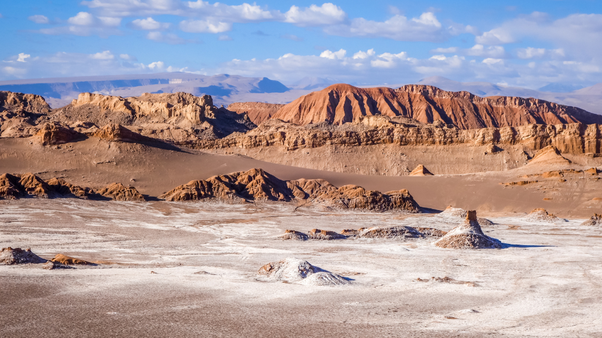 A la découverte des paysages désertiques de la Vallée de la Lune