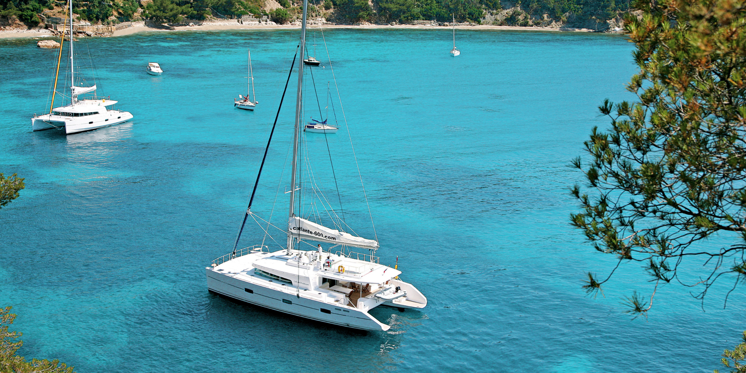 Votre bateau pour la semaine, le catamaran Catalante 600