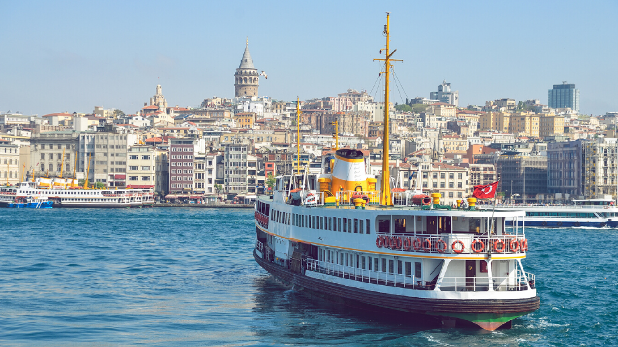Naviguez sur le Bosphore lors d'une croisière