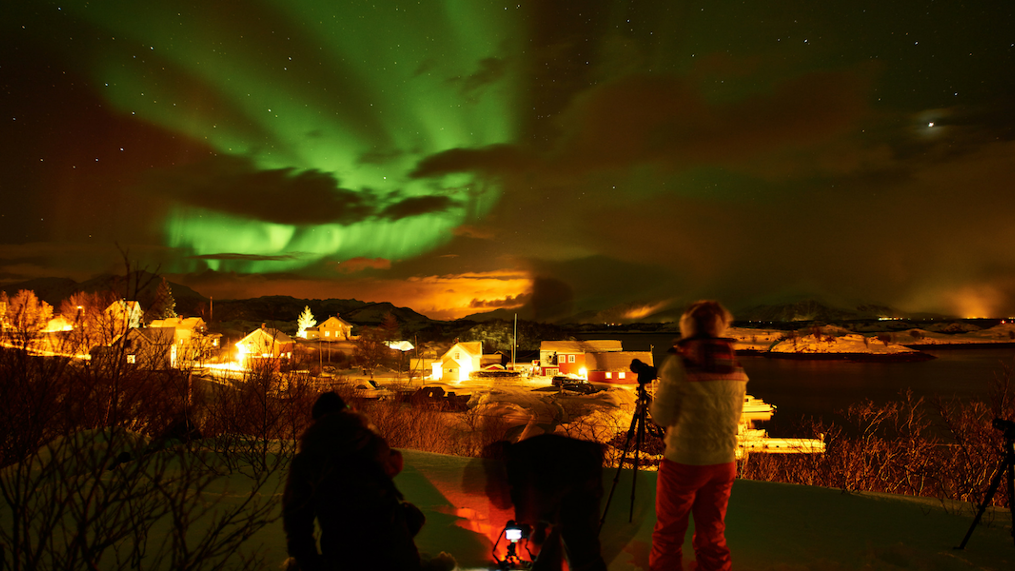 Partez pour la chasse aux aurores boréales ! (@Ian Robins)