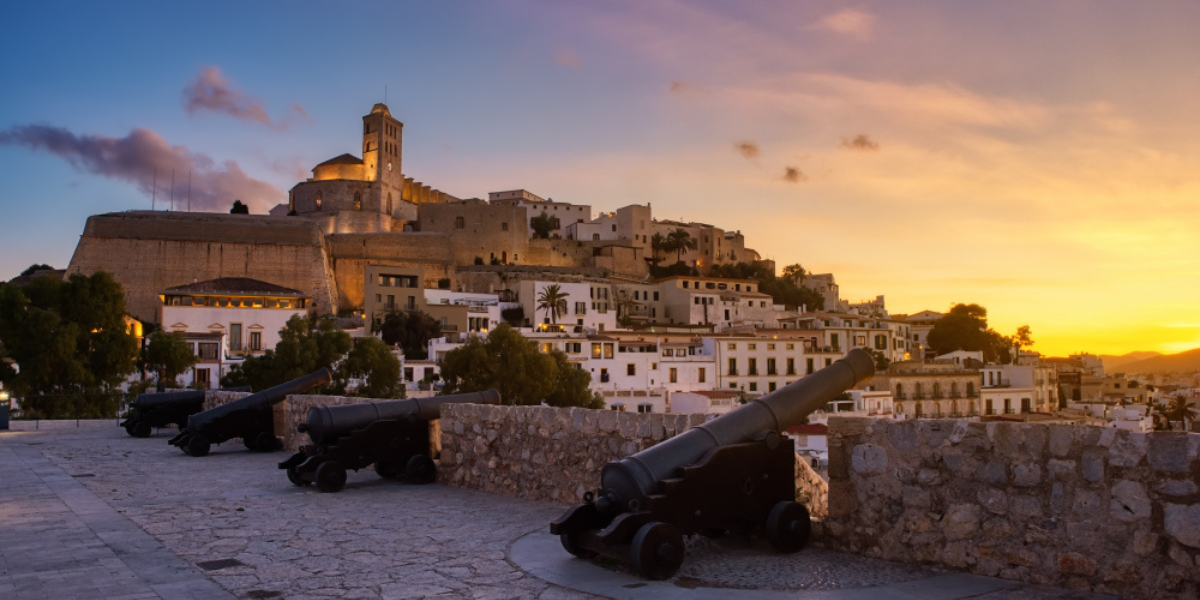 Ibiza by night pour vos soirées libres