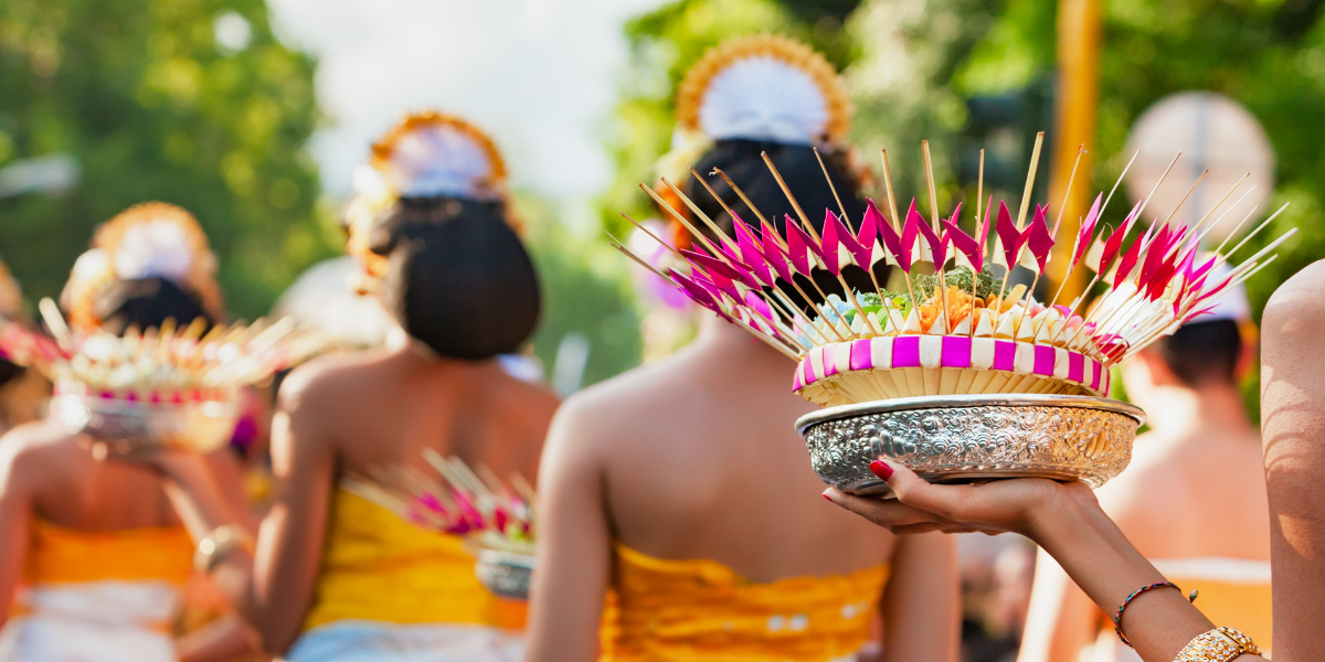 Partagez des cérémonies et offrandes