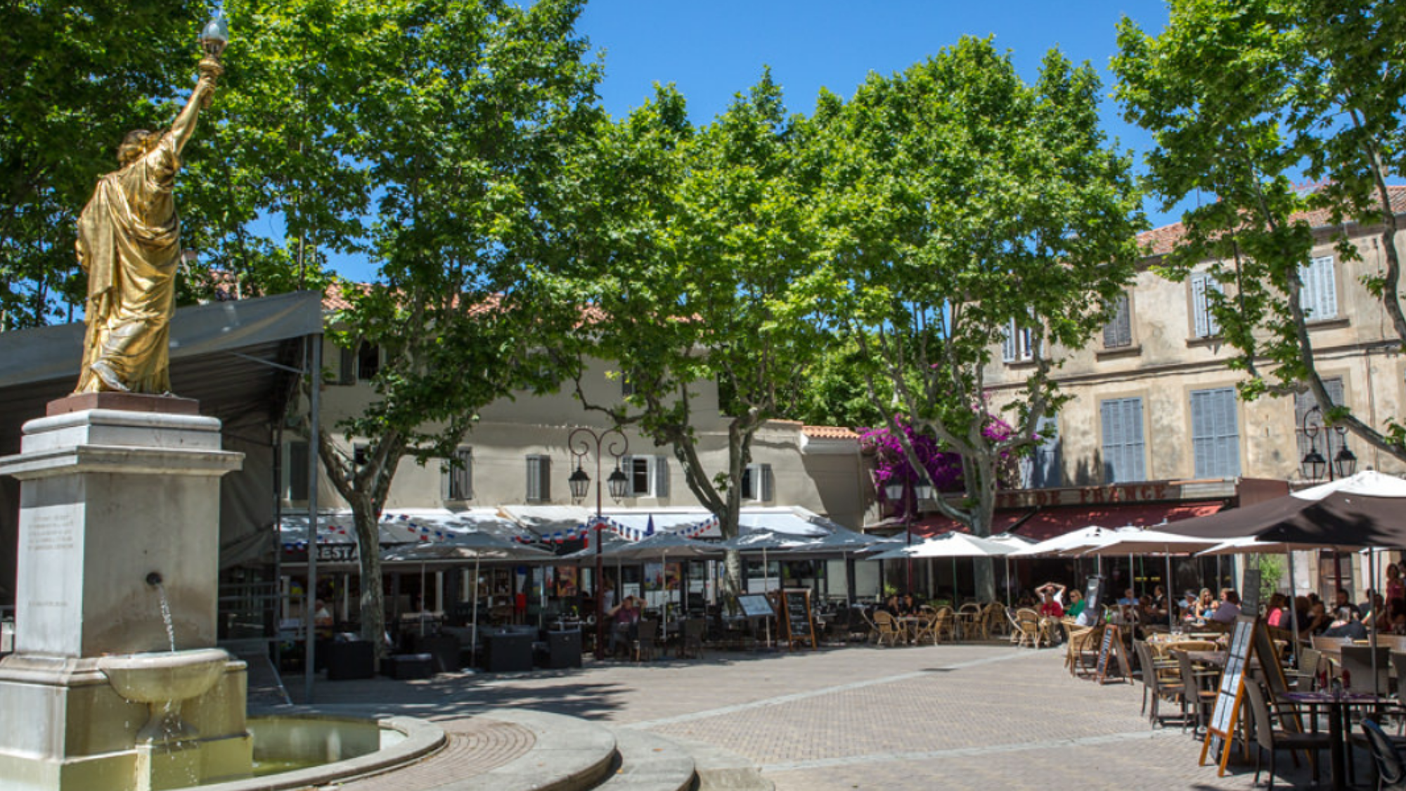 Un p'tit apéro places Portalis après le marché ?