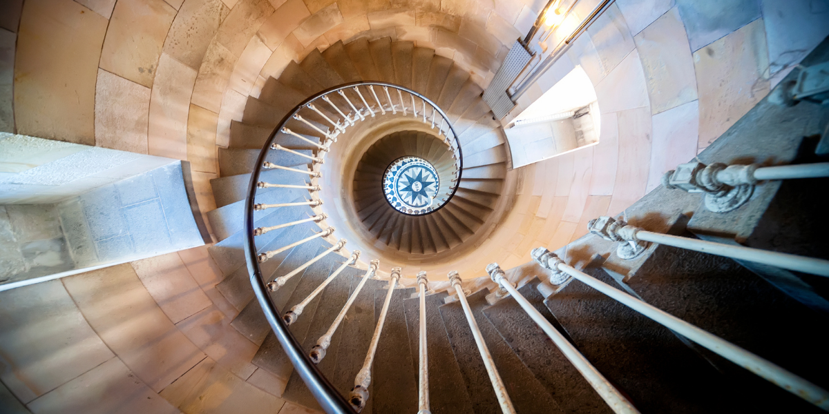 Grimpez en haut du phare