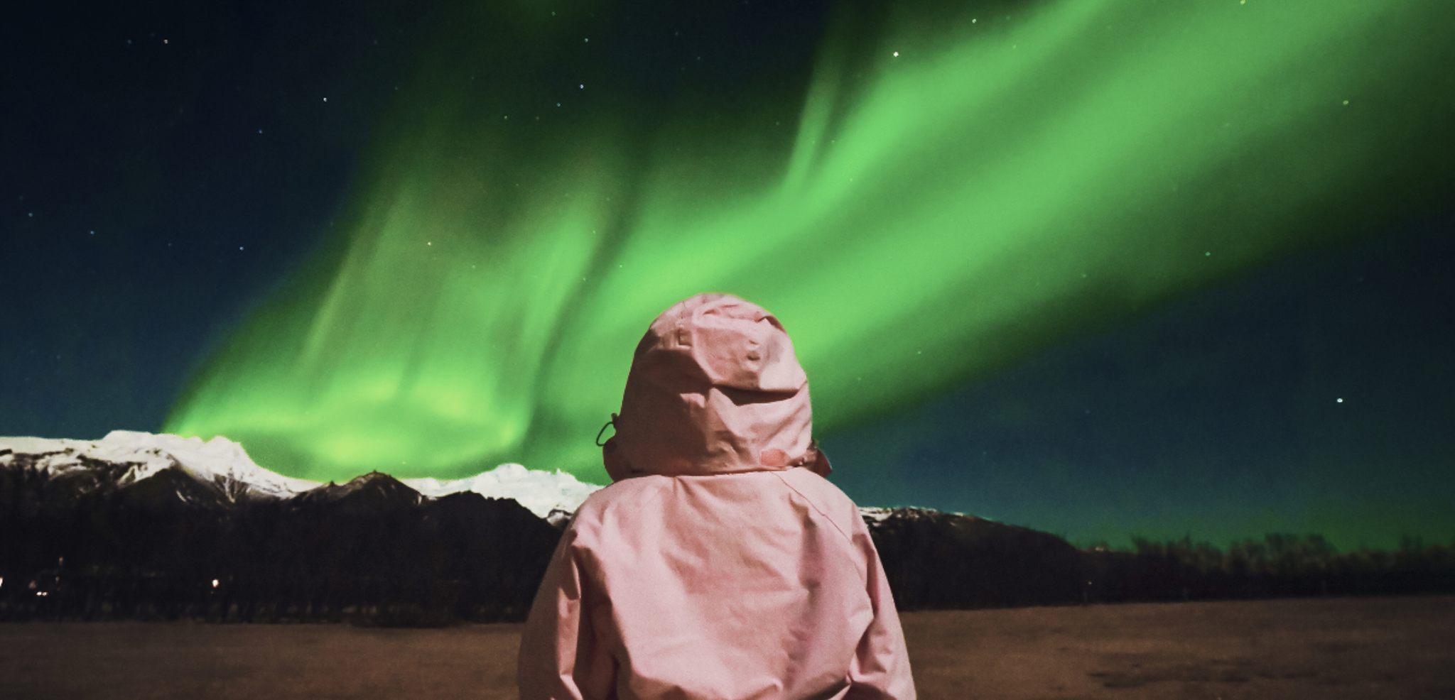 Les aurores boréales qui illuminent le ciel islandais - jour 2 (phénomène imprévisible)