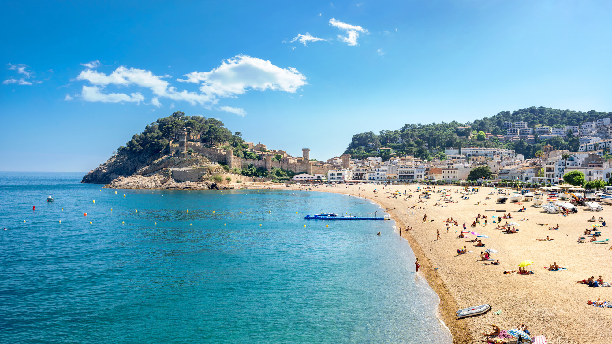 Puis partez à la découverte de Tossa de Mar...